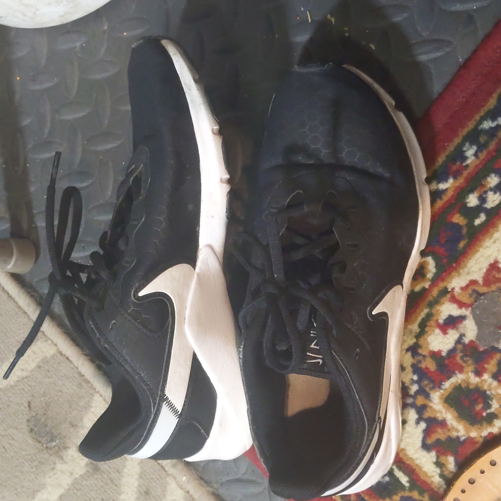 Nike Black and White Athletic Shoes